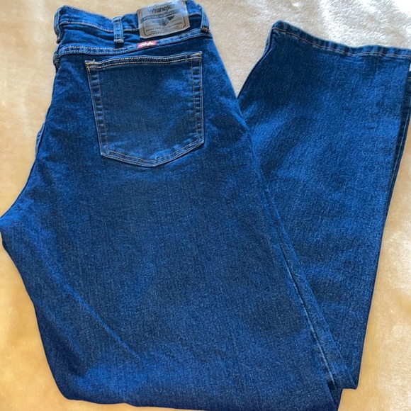 Men’s Wrangler Relaxed Fit Jeans 34x32 - Picture 1 of 6